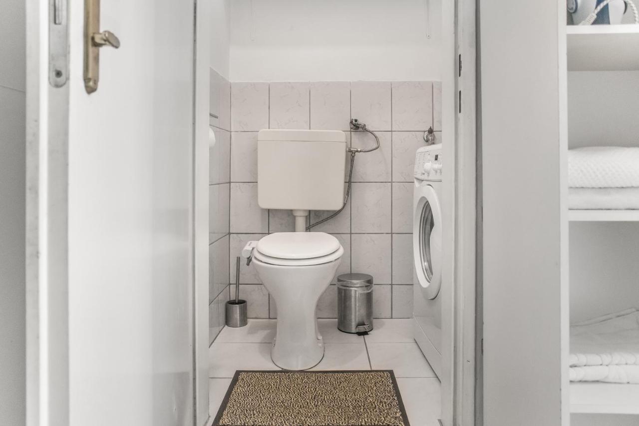 ウィーンCozy 1Br Apt. Near Millenium Tower & Danube Riverアパートメント エクステリア 写真